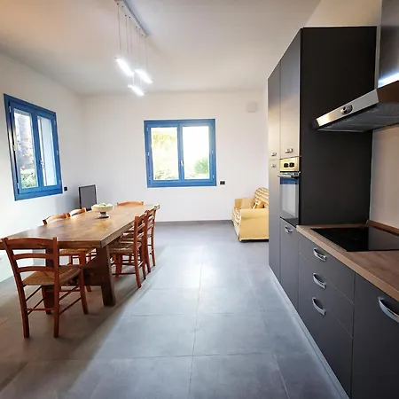 Holiday home Marzia & Carmela Calabernardo